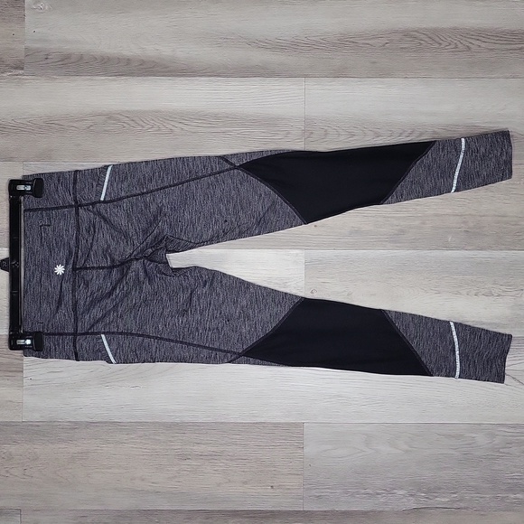 🛍Athleta Womens XS Relay Tight‎ 2.0 Heather Grey Leggings Stretch Athletic Gym - Picture 2 of 9